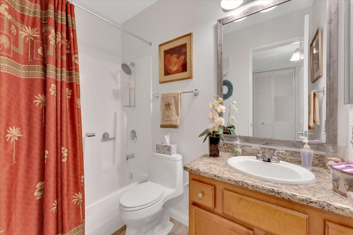 Rancho San Diego sold home — photo 10