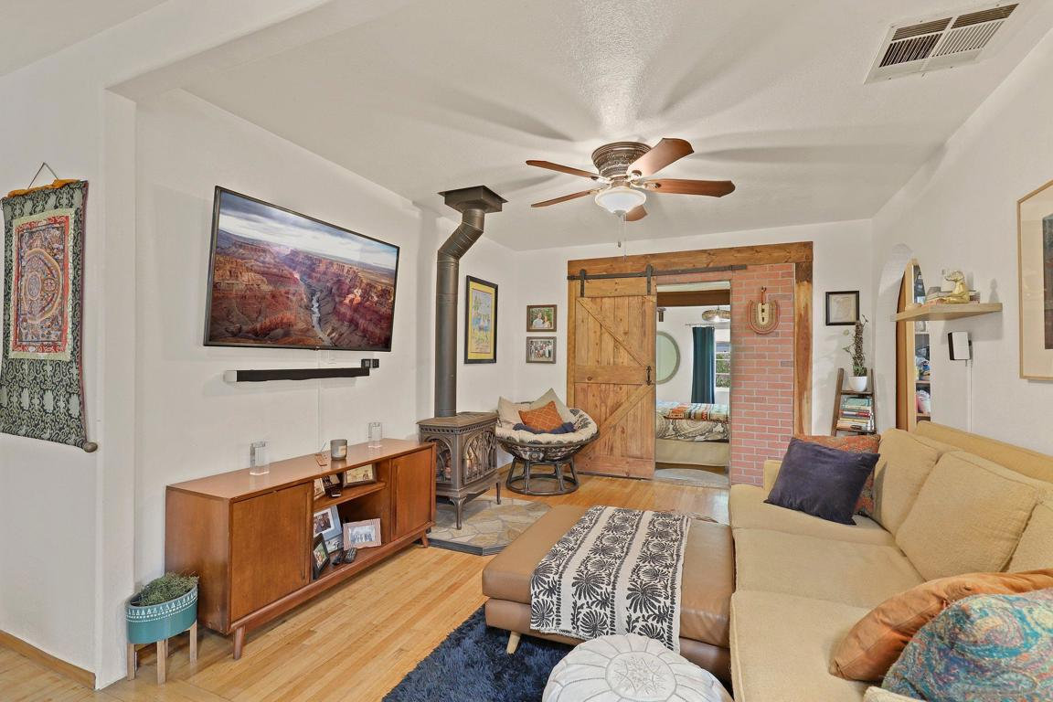 El Cajon sold home — photo 2
