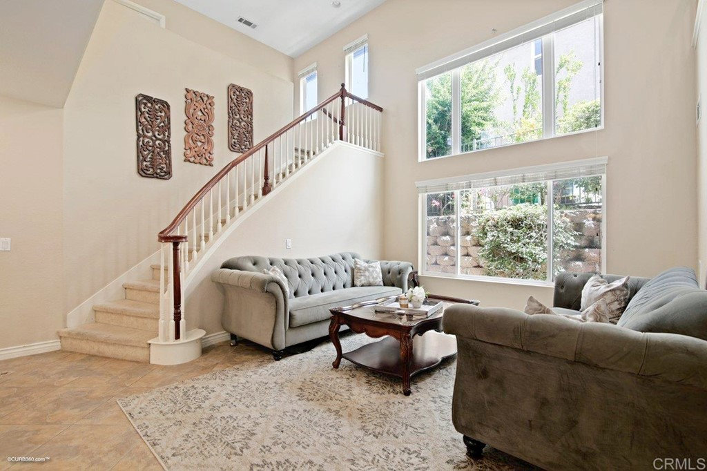 Spring Valley sold home — photo 4