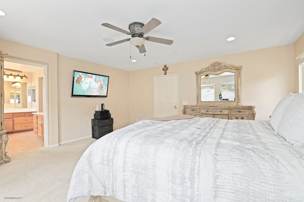 Spring Valley sold home — photo 9