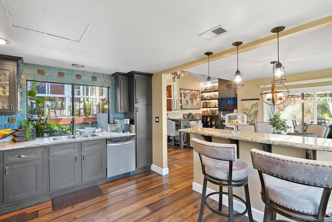 Escondido sold home — photo 3