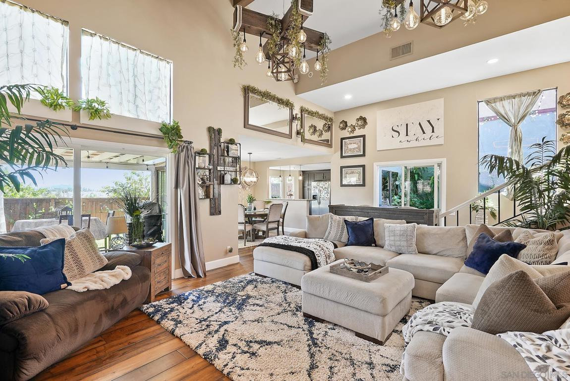 Escondido sold home — photo 4