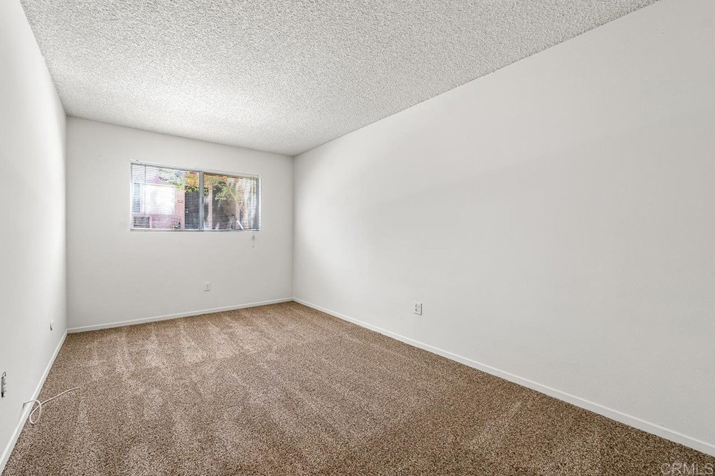 Lakeside sold home — photo 4