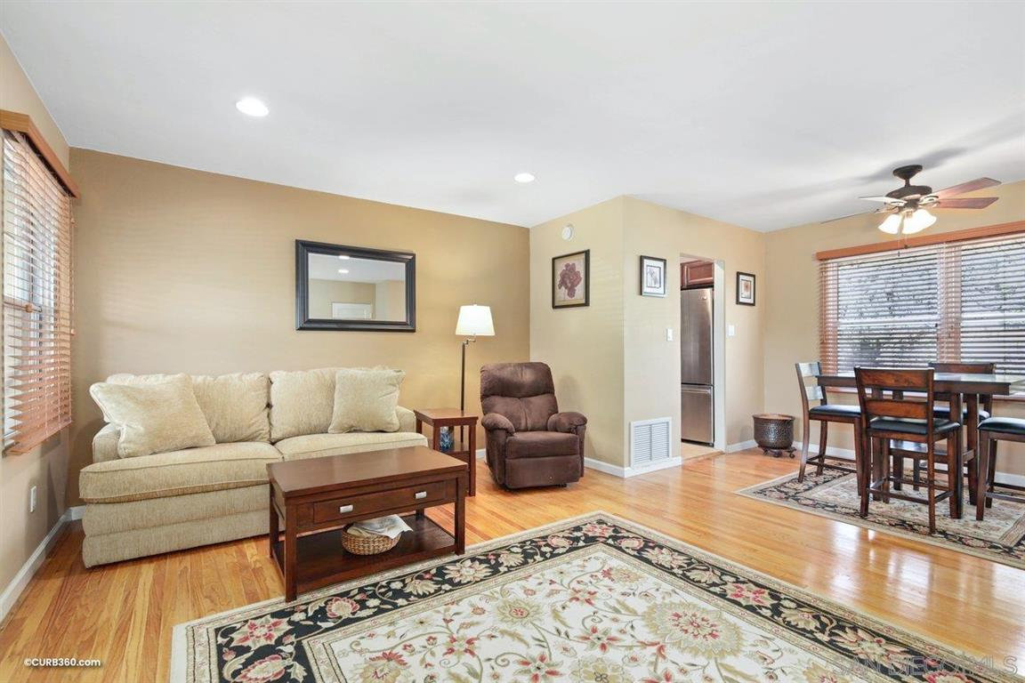 La Mesa sold home — photo 2